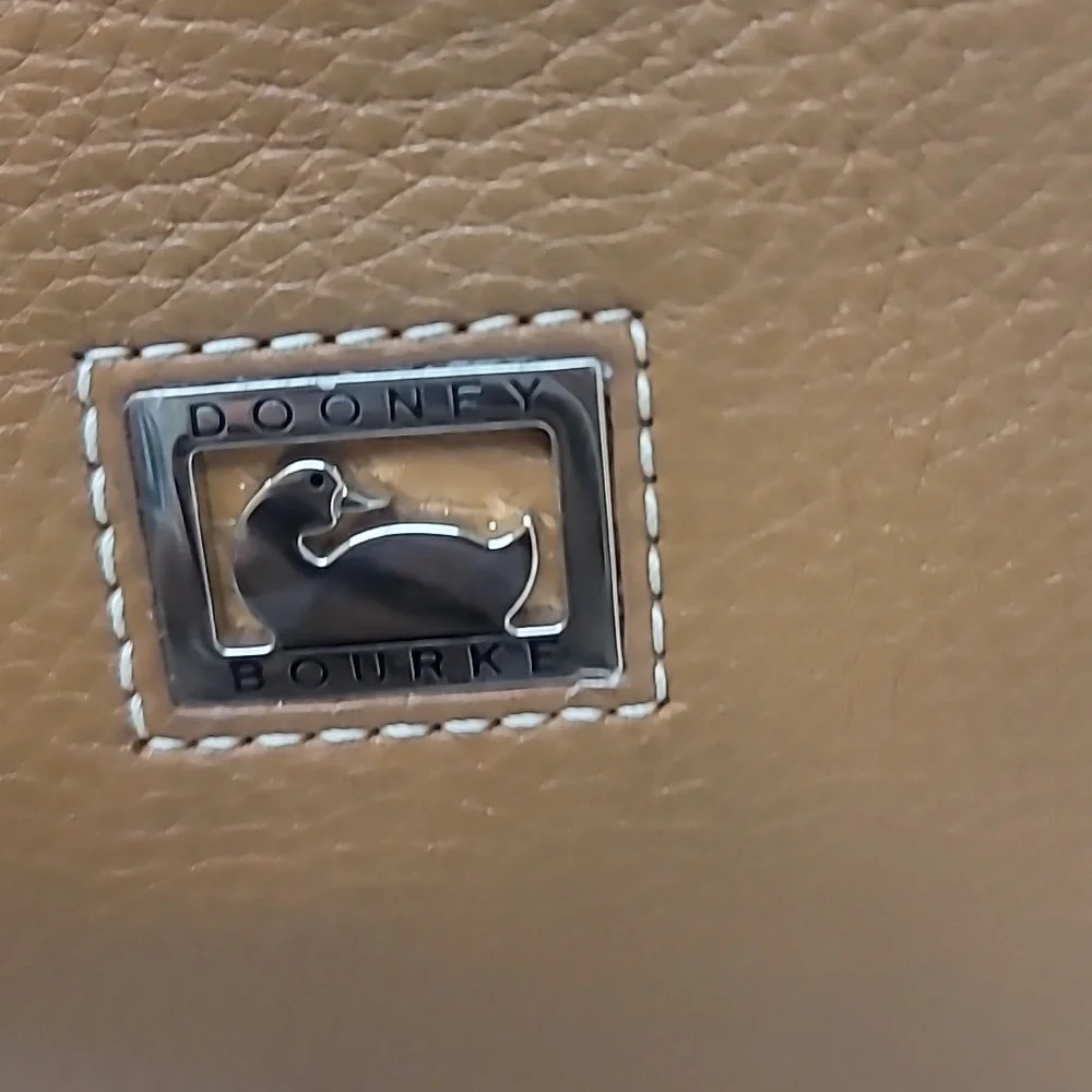 Dooney&Bourke Pebbled leather shoulder Bag - Picture 1 of 10
